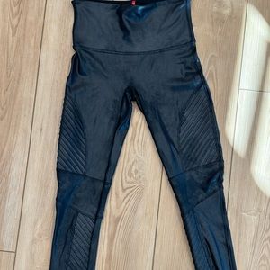 Women’s SPANX Leggings